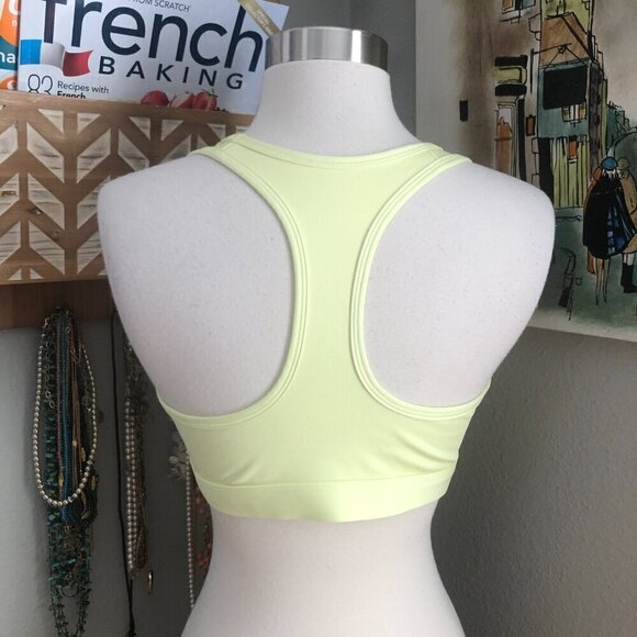 Nike Dri Fit Swoosh Sports Bra - Picture 4 of 6